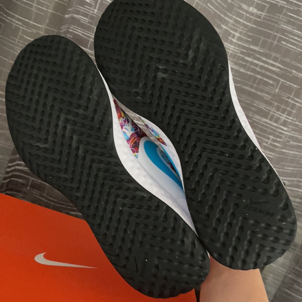 COPY - Tortoise n the Hare edition Nike - Picture 5 of 6